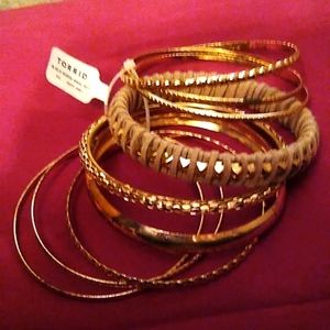 9 Torrid Bracelets Set
